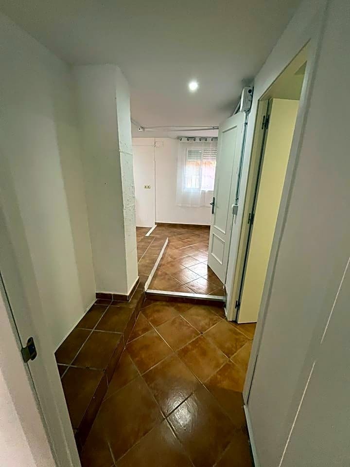 3 sypialnia Mieszkanie do wynajęcia w Miasto Malaga - 1 300 € (Ref: 8493196)