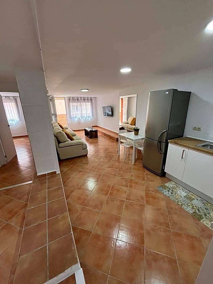 3 sypialnia Mieszkanie do wynajęcia w Miasto Malaga - 1 300 € (Ref: 8493196)