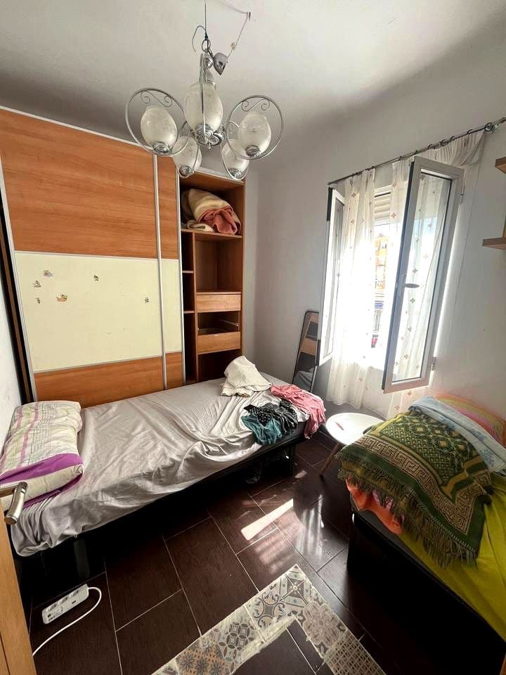 3 soveværelse Lejlighed til salg i Malaga by - € 255.000 (Ref: 8533321)