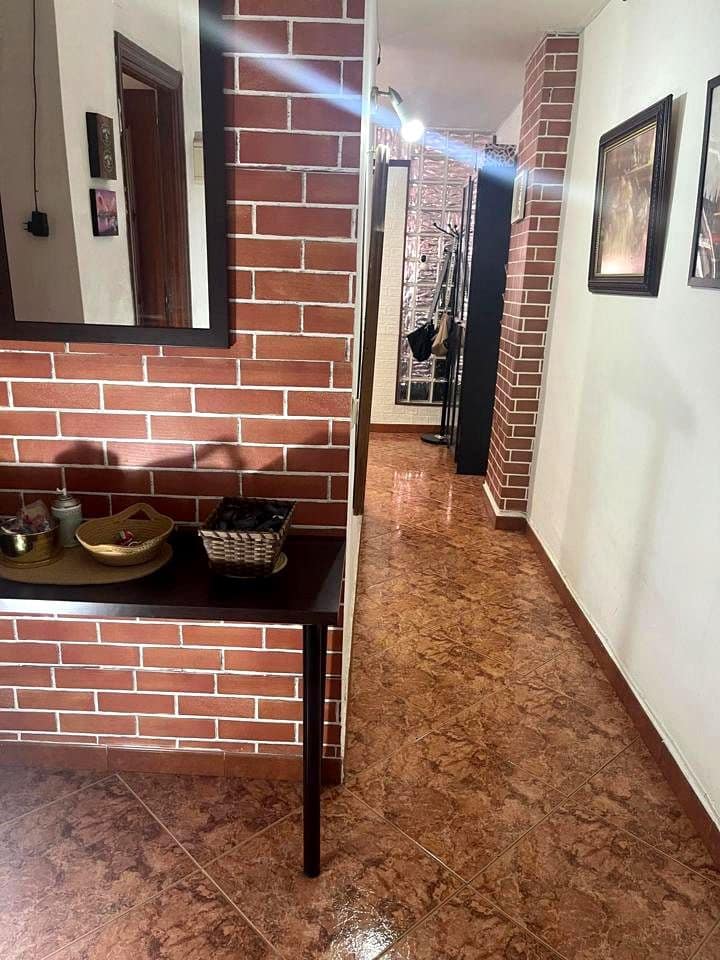 2 slaapkamer Flat te koop in Malaga stad - € 375.000 (Ref: 8578892)