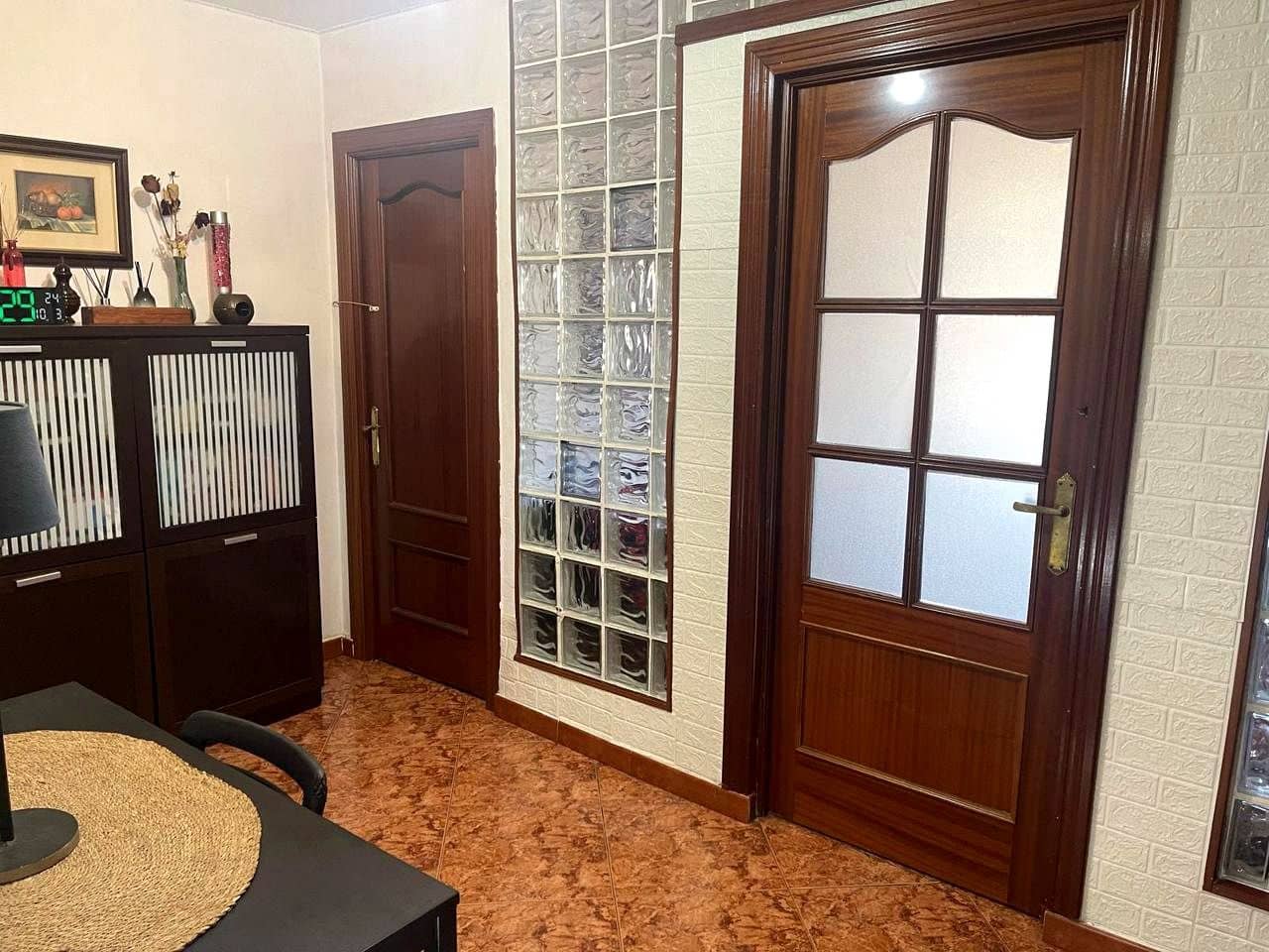 2 slaapkamer Flat te koop in Malaga stad - € 375.000 (Ref: 8578892)