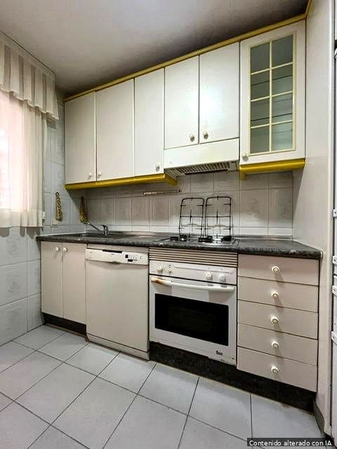 3 soveværelse Lejlighed til salg i Malaga by med garage - € 390.000 (Ref: 8602635)