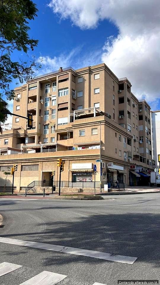 3 soveværelse Lejlighed til salg i Malaga by med garage - € 390.000 (Ref: 8602635)