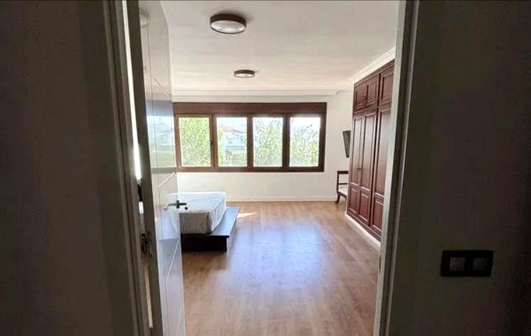 3 soverom Villa til salgs i Torre de Benagalbon med svømmebasseng garasje - € 485 000 (Ref: 8661805)