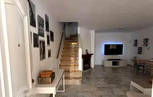 3 soverom Villa til salgs i Torre de Benagalbon, Rincón de la Victoria med svømmebasseng garasje - € 485 000 (Ref: 8661805)