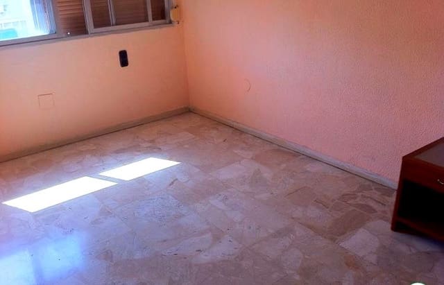 3 soveværelse Lejlighed til salg i Plaza de Toros Vieja, Málaga by - € 379.000 (Ref: 8680828)