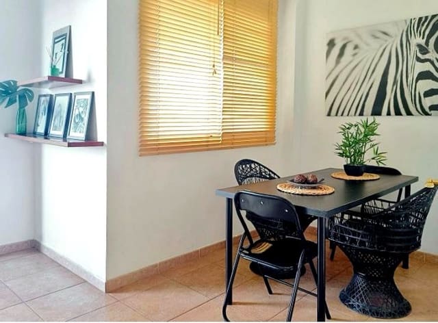 2 sypialnia Mieszkanie do wynajęcia w Los Ramos, Miasto Málaga z basenem garażem - 1 475 € (Ref: 9044009)