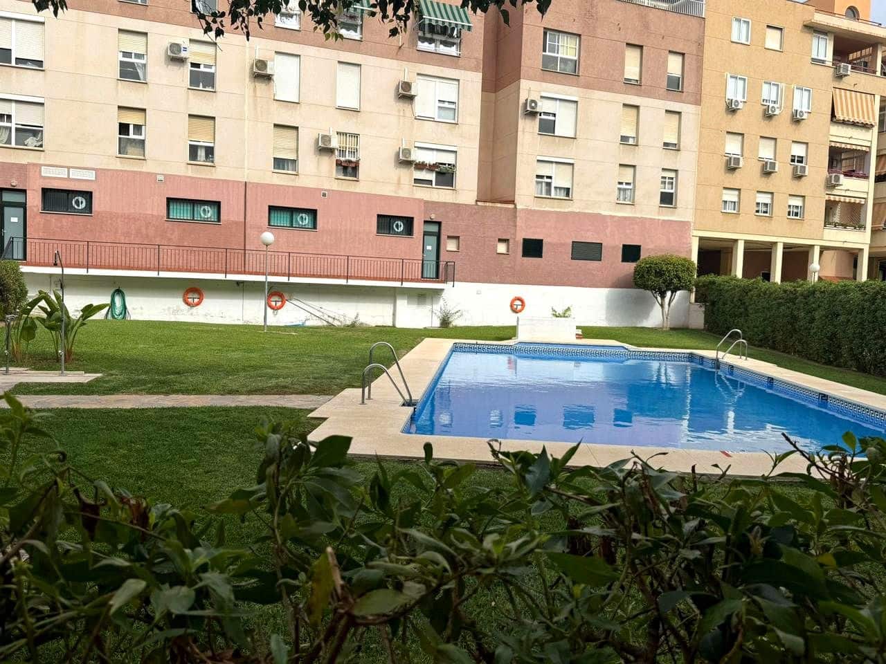 3 sypialnia Mieszkanie do wynajęcia w Miasto Malaga z basenem - 1 250 € (Ref: 9050140)