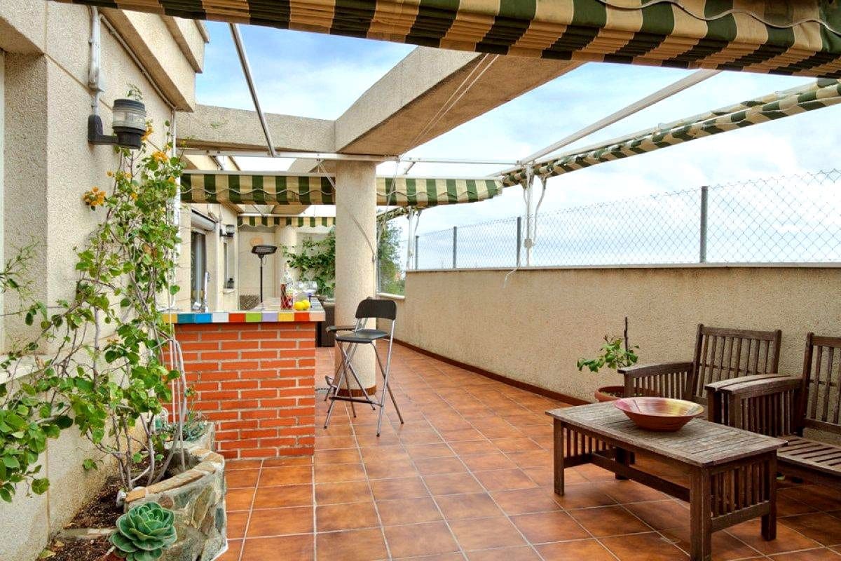 3 sypialnia Mieszkanie do wynajęcia w Miasto Malaga z basenem garażem - 1 800 € (Ref: 9077551)