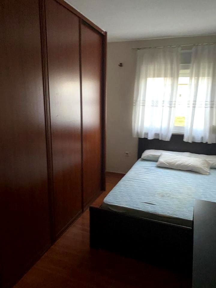 4 bedroom Flat for rent in Malaga city with pool - € 1,800 (Ref: 9103579)