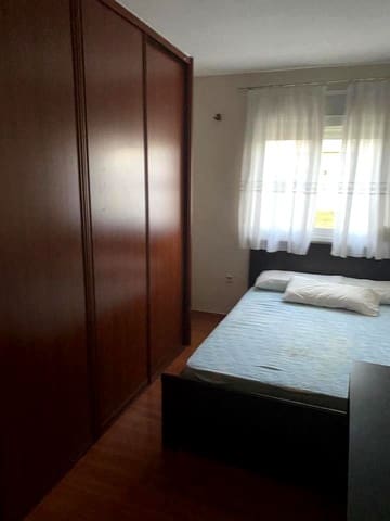 Piso de 4 habitaciones en El Romeral, Málaga ciudad en alquiler con piscina - 1.800 € (Ref: 9103579)