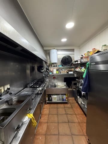 1 soveværelse Virksomhed til salg i El Consul, Málaga by med garage - € 235.000 (Ref: 9104276)