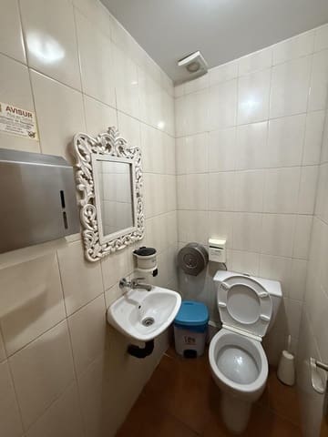 1 soveværelse Virksomhed til salg i El Consul, Málaga by med garage - € 235.000 (Ref: 9104276)