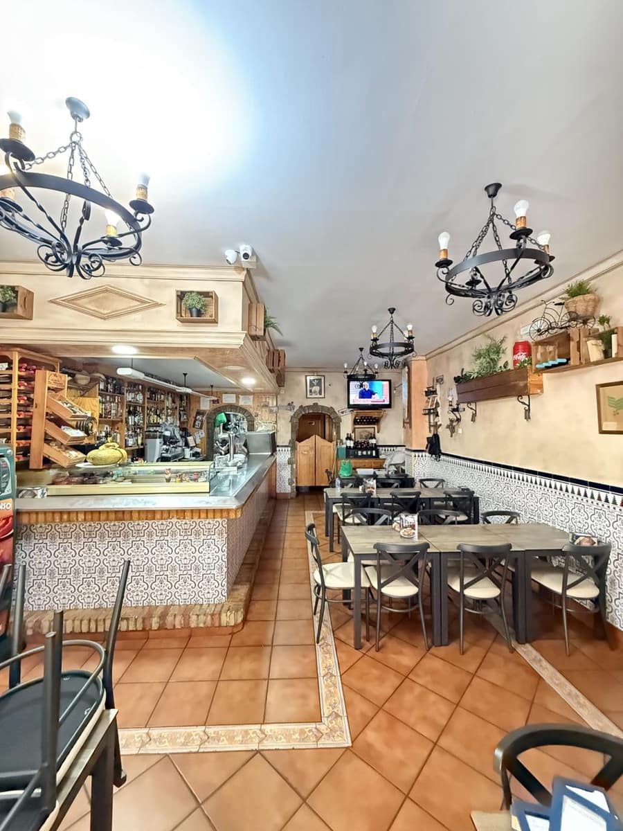 1 soveværelse Virksomhed til salg i Malaga by med garage - € 235.000 (Ref: 9104276)