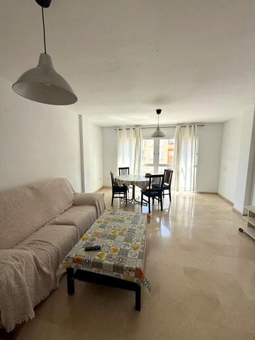 4 soveværelse Lejlighed til leje i Teatinos, Málaga by med garage - € 1.800 (Ref: 9108142)