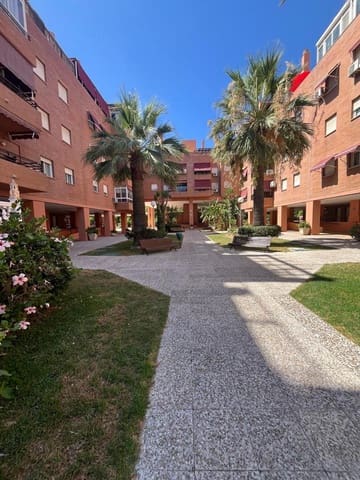 4 soveværelse Lejlighed til leje i El Consul, Málaga by - € 1.700 (Ref: 9133439)
