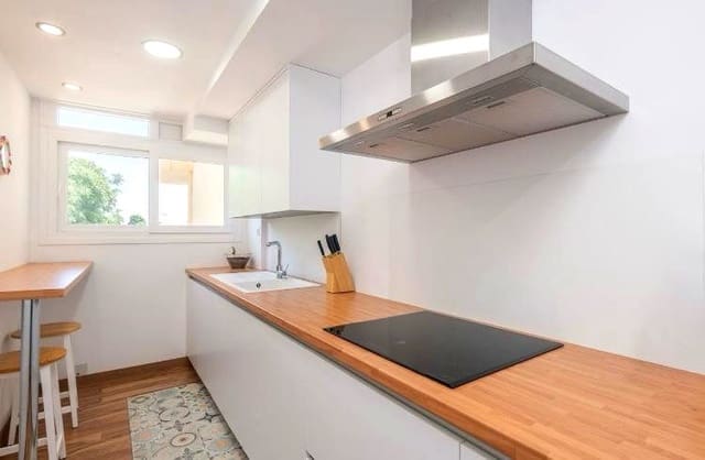 Piso de 3 habitaciones en Torremolinos en venta con piscina garaje - 350.000 € (Ref: 9160666)