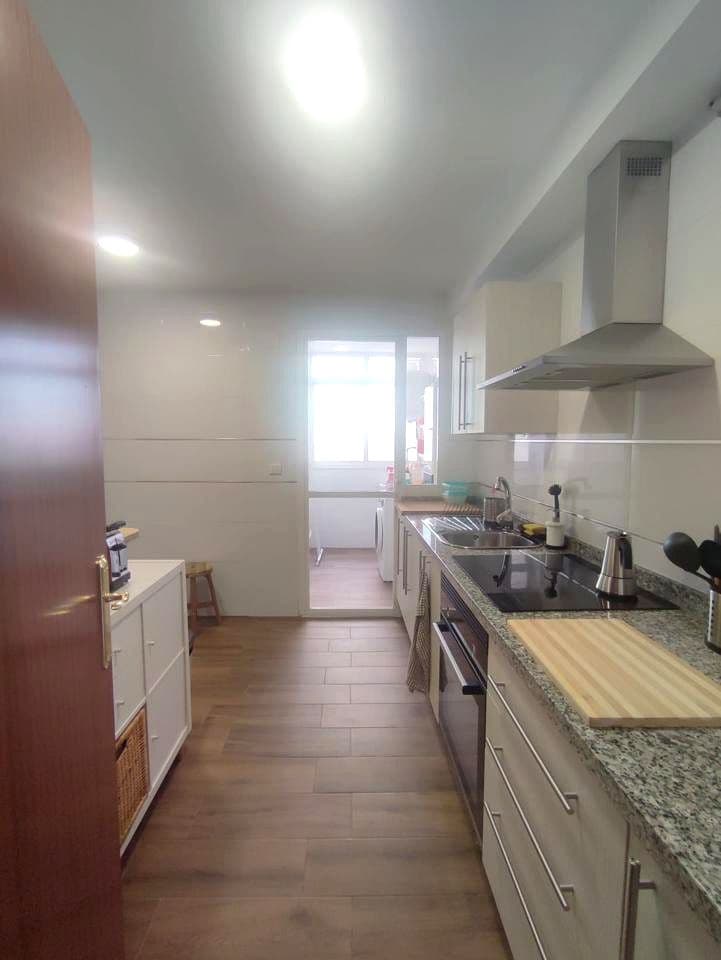 3 bedroom Flat for rent in Malaga city - € 1,500 (Ref: 9161575)