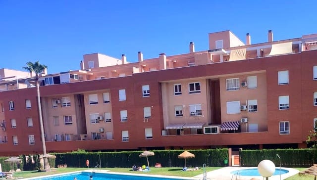 3 bedroom Flat for rent in Las Morillas, Málaga city - € 1,500 (Ref: 9161575)