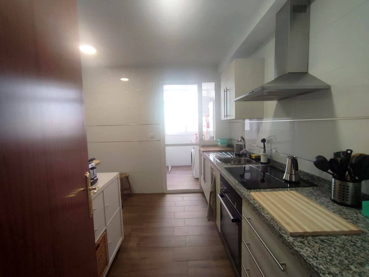 3 bedroom Flat for rent in Malaga city - € 1,500 (Ref: 9161575)