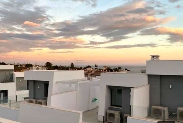 3 soverom Villa til salgs i Torre de Benagalbon, Rincón de la Victoria med svømmebasseng garasje - € 580 000 (Ref: 9186247)