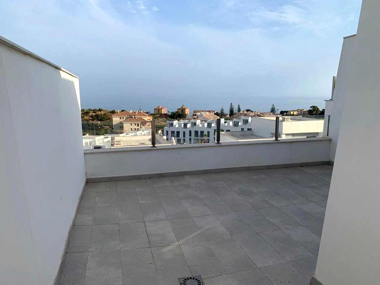 3 soveværelse Villa til salg i Rincon de la Victoria med swimmingpool garage - € 580.000 (Ref: 9186247)