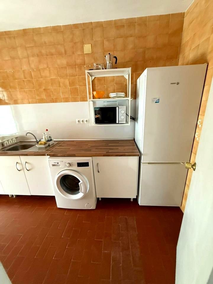 4 Zimmer Wohnung zu vermieten in Malaga Stadt - 400 € (Ref: 9187963)