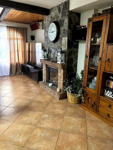 3 soveværelse Villa til salg i Alhaurín de la Torre med swimmingpool garage - € 495.000 (Ref: 9223708)