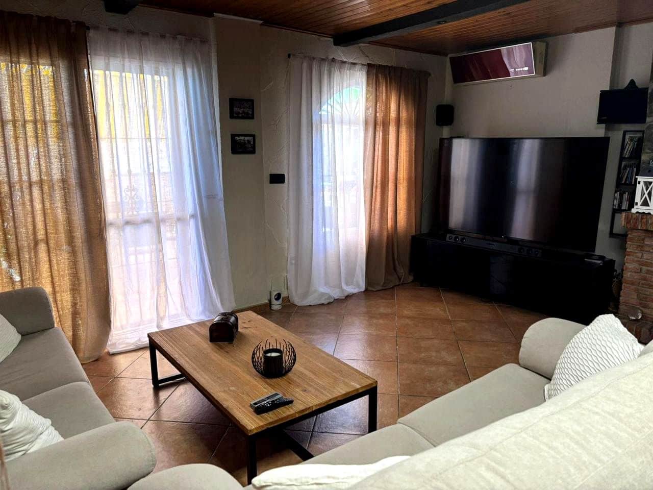 3 quarto Moradia para venda em Alhaurin de la Torre com piscina garagem - 495 000 € (Ref: 9223708)