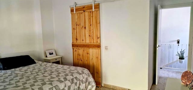 2 sypialnia Willa na sprzedaż w Campanillas, Miasto Málaga - 319 900 € (Ref: 9226101)