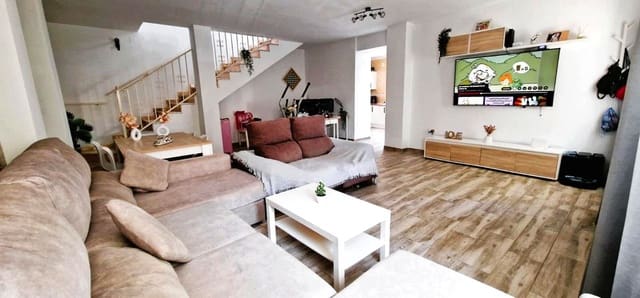 2 sypialnia Willa na sprzedaż w Campanillas, Miasto Málaga - 319 900 € (Ref: 9226101)