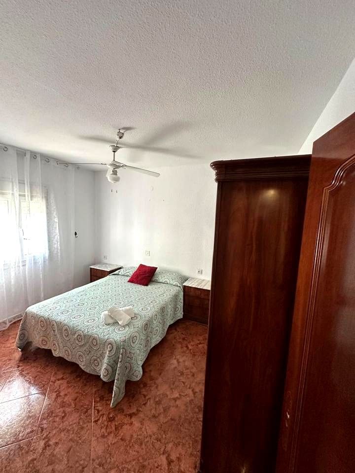 Villa/Maison de 3 chambres à louer à Puerto de la Torre - 1 300 € (Ref: 9228015)