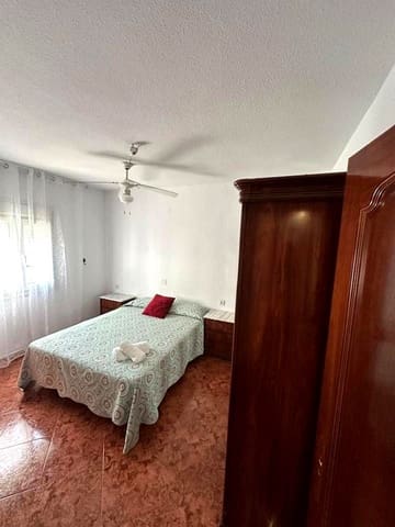 Villa/Maison de 3 chambres à louer à Puertosol, Malaga ville - 1 300 € (Ref: 9228015)