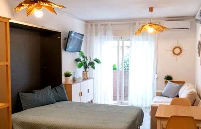 Piso en Torremolinos en venta con garaje - 270.000 € (Ref: 9249483)