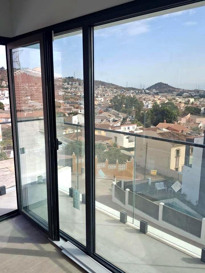 3 soveværelse Villa til salg i Puerto de la Torre med swimmingpool garage - € 690.000 (Ref: 9253714)