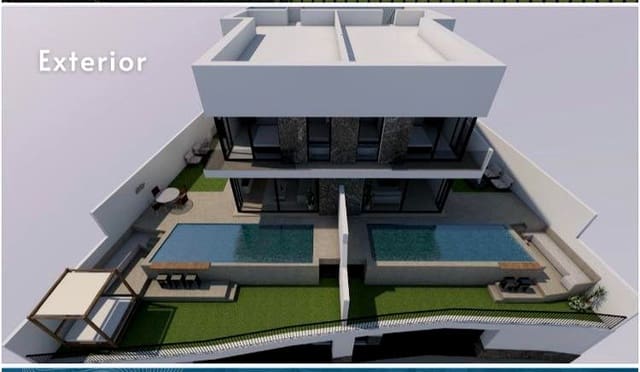 3 soveværelse Villa til salg i Fuente Alegre, Málaga by med swimmingpool garage - € 690.000 (Ref: 9253714)