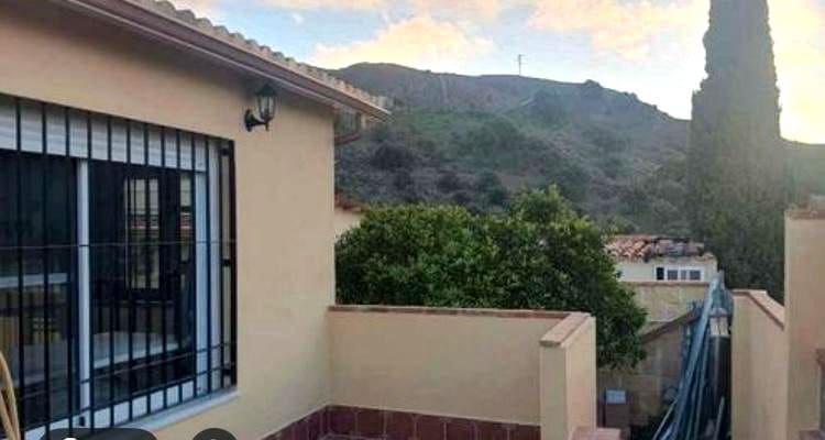 Grunde uden byggetilladelser til salg i Malaga by - € 330.000 (Ref: 9267712)