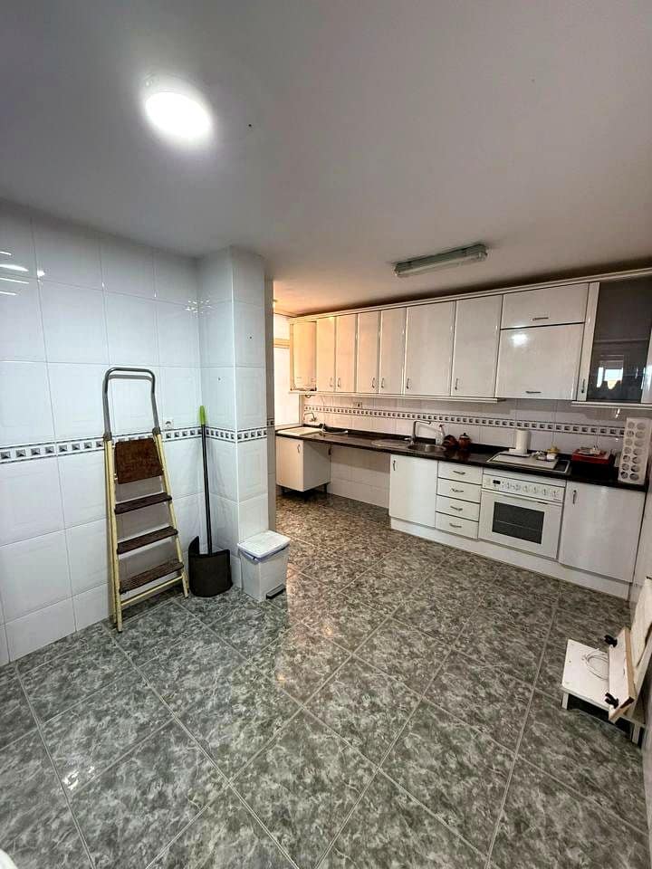 4 sypialnia Mieszkanie na sprzedaż w Miasto Malaga - 500 000 € (Ref: 9274153)