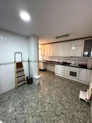 4 sypialnia Mieszkanie na sprzedaż w Jardin de la Abadia, Miasto Málaga - 500 000 € (Ref: 9274153)