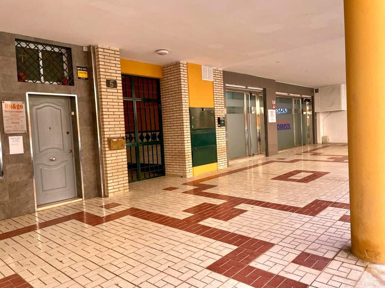 3 soveværelse Lejlighed til salg i Malaga by med garage - € 380.000 (Ref: 9309196)