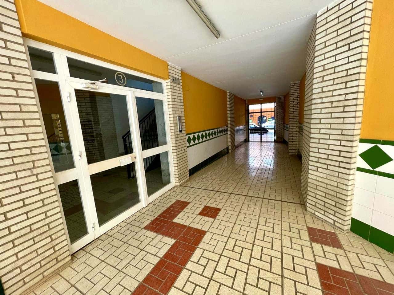 3 soveværelse Lejlighed til salg i Malaga by med garage - € 380.000 (Ref: 9309196)