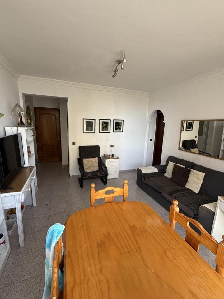 3 makuuhuone Asunto myytävänä paikassa Fuengirola - 234 000 € (Ref: 9379949)