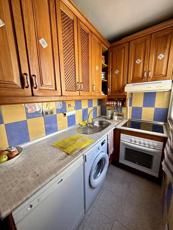 3 makuuhuone Asunto myytävänä paikassa Fuengirola - 234 000 € (Ref: 9379949)