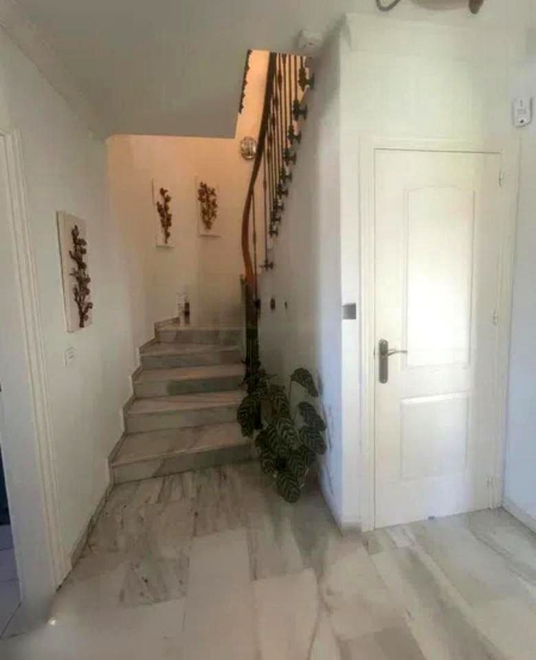 4 quarto Moradia para venda em Alhaurin de la Torre com piscina garagem - 629 000 € (Ref: 9379950)