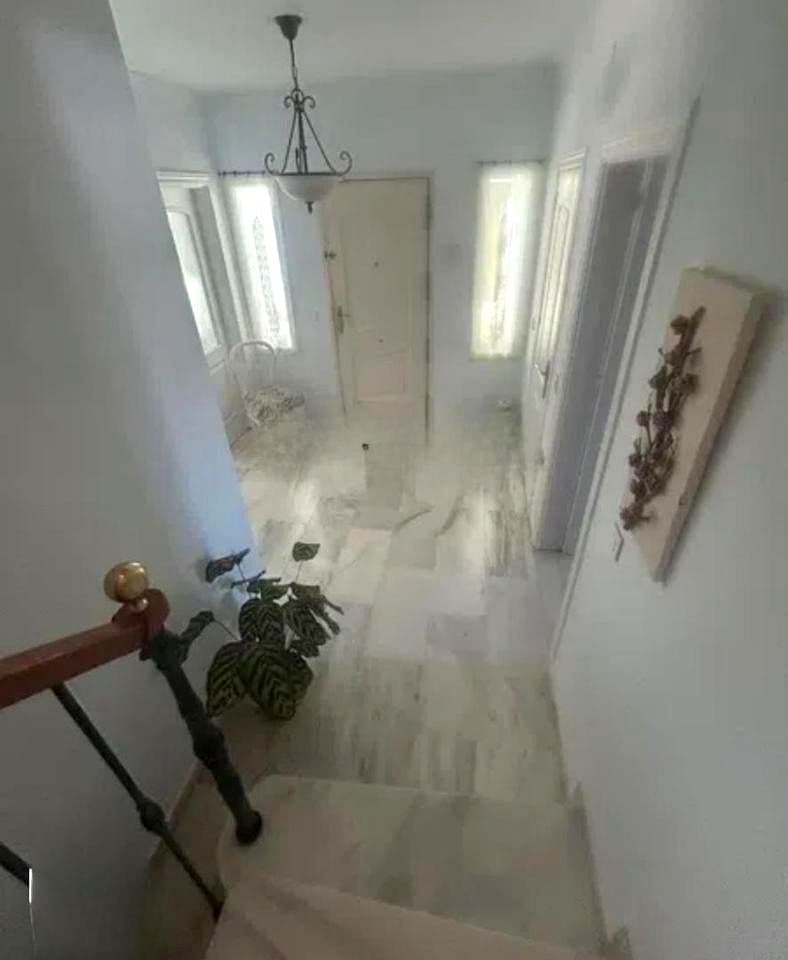 4 quarto Moradia para venda em Alhaurin de la Torre com piscina garagem - 629 000 € (Ref: 9379950)