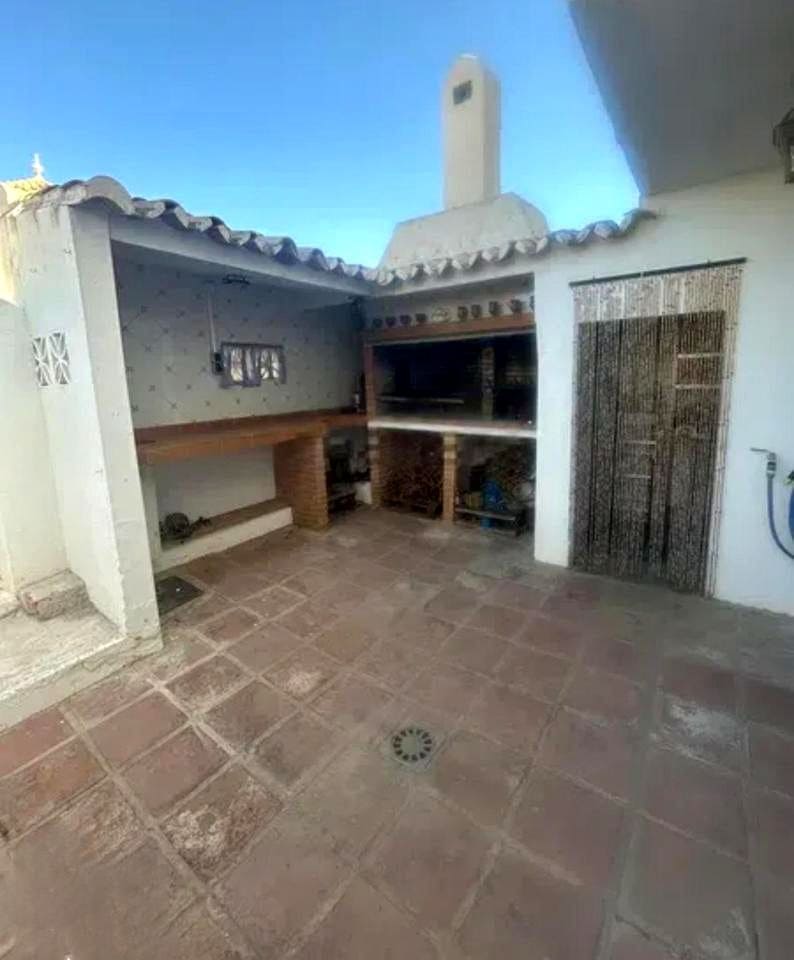 4 quarto Moradia para venda em Alhaurin de la Torre com piscina garagem - 629 000 € (Ref: 9379950)