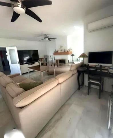 4 soveværelse Villa til salg i Alhaurín de la Torre med swimmingpool garage - € 629.000 (Ref: 9379950)