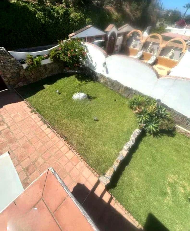 4 quarto Moradia para venda em Alhaurin de la Torre com piscina garagem - 629 000 € (Ref: 9379950)