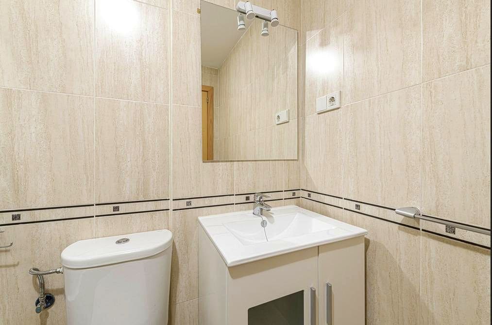 2 soveværelse Lejlighed til salg i Torre de Benagalbon med garage - € 360.000 (Ref: 9388721)