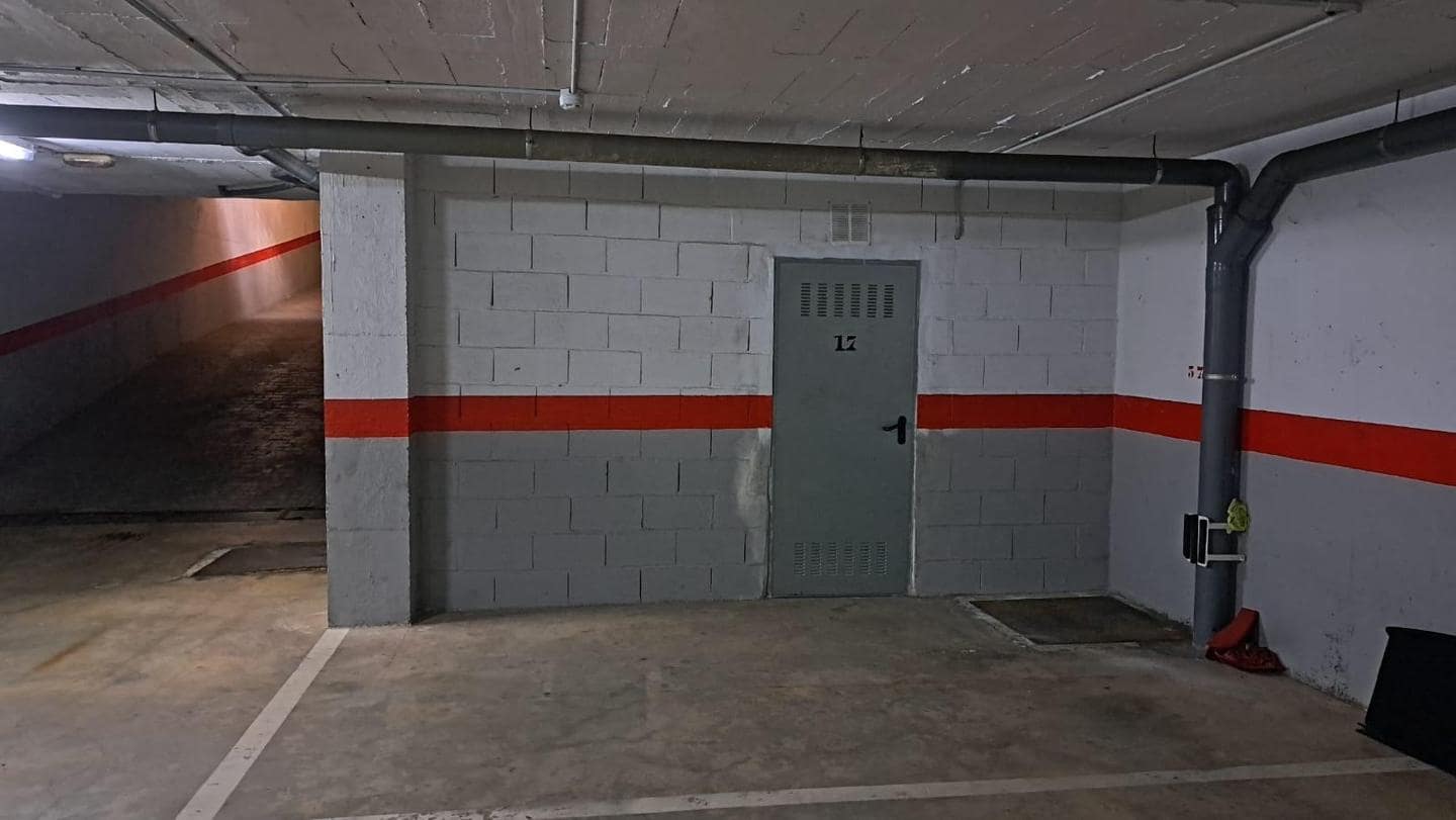 3 bedroom Flat for sale in Torre de Benagalbon with pool garage - € 310,000 (Ref: 9396738)